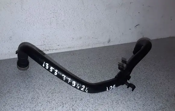 BMW 7 E65 E66 Engine coolant pipe/hose 1353779424 779424