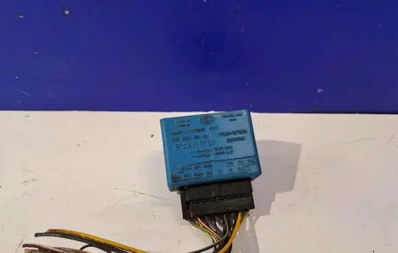 Volvo 850 Light relay 5KG00531104