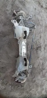 Peugeot 508 Rear axle beam with reductor 