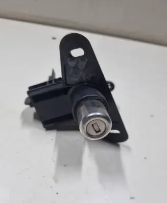 Opel Zafira A Front door lock PA6GF30