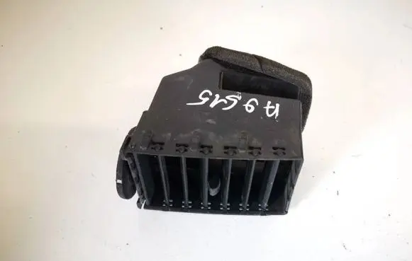 Chrysler 300 - 300C Dash center air vent grill 1087520