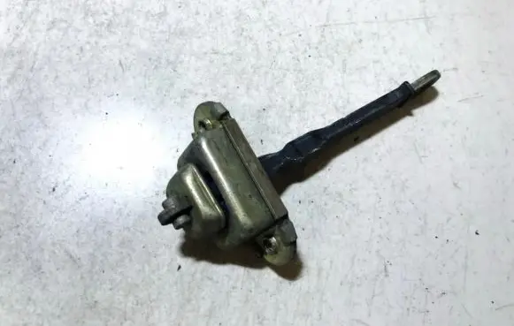 Mitsubishi Carisma Front door check strap stopper 