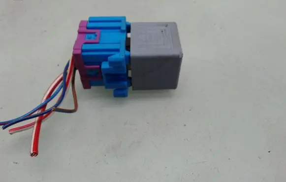 Audi A8 S8 D2 4D Other relay 899512000
