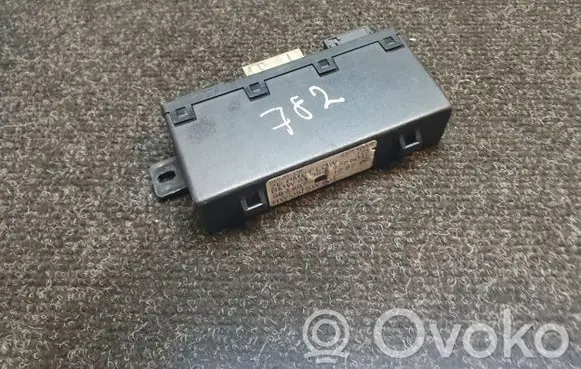 BMW 5 E39 Other control units/modules 61358377601