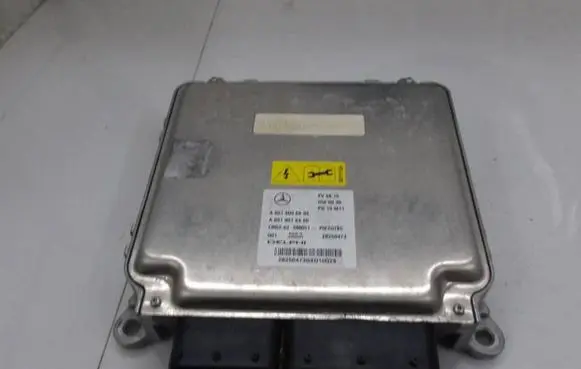 Mercedes-Benz GLK (X204) Engine control unit/module ECU A6519006900