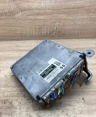 Toyota Corolla Verso E121 Engine control unit/module ECU 8966113060 1758005211