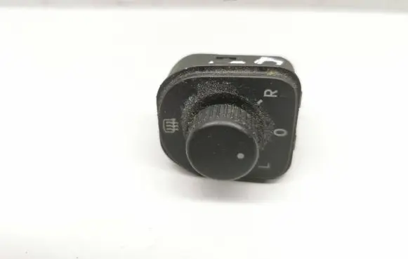Volkswagen Golf Plus Wing mirror switch 1K0959565