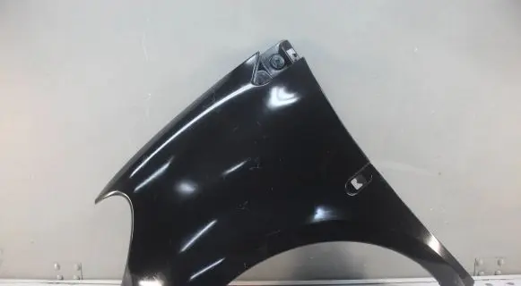 Smart ForTwo III C453 Fender mounting bracket