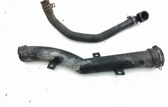 Mini Cooper Countryman R60 Engine coolant pipe/hose V758971380