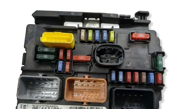 Citroen DS3 BSM Control unit 9667199780