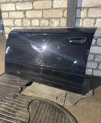 Audi A4 S4 B7 8E 8H Front door