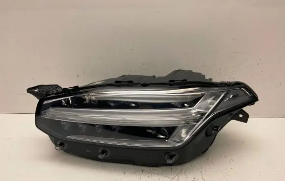Volvo XC90 Headlight/headlamp 31677044 0059TDG 89910789
