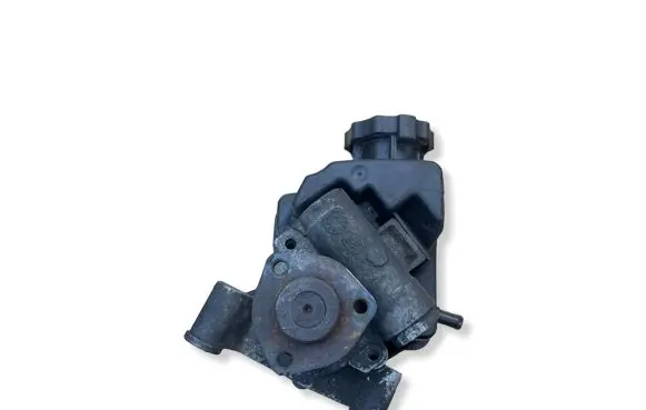 Mercedes-Benz E W210 Power steering pump 0024667101