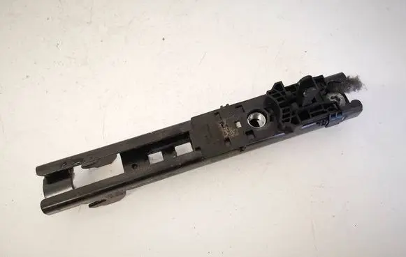 Mercedes-Benz C W203 Seat belt adjustment rail 30000769