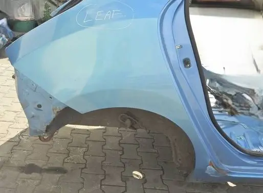 Nissan Leaf I (ZE0) Set of end parts 