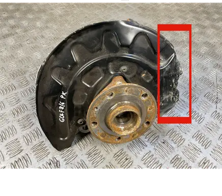 Volkswagen Golf VIII Front wheel hub