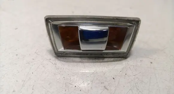 Opel Insignia A Front fender indicator light 13252455 13252456