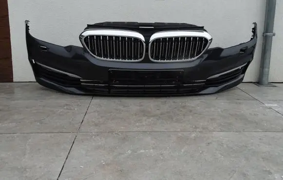 BMW 5 G30 G31 G38 Front bumper 7385336