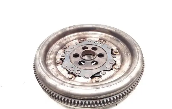 Seat Alhambra (Mk2) Dual mass flywheel 