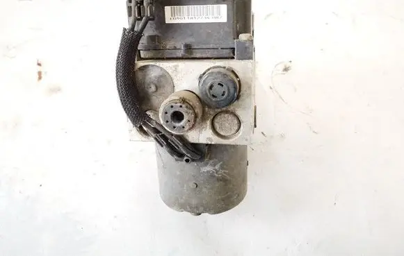 Nissan Navara D22 ABS Pump 476603s410 11000031030