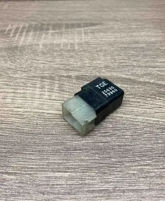 Nissan Almera Other relay 2563079960