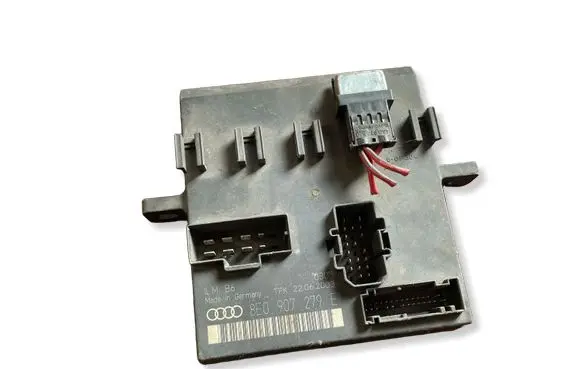 Audi A4 S4 B6 8E 8H Comfort/convenience module 8E0907279E