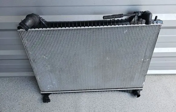 Jaguar XE Coolant radiator GX738005DC