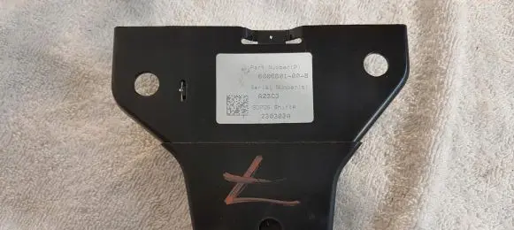 Tesla Model S Engine bonnet/hood lock/catch 606601-00-B
