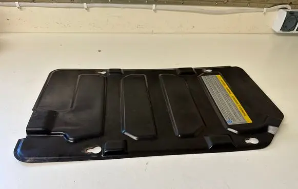 Mercedes-Benz Sprinter W906 Battery box tray cover/lid 9066840118