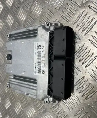 BMW 5 F10 F11 Engine control unit/module 8511907 030001622 0281017325