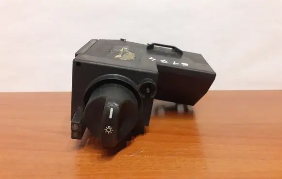 Mercedes-Benz E W210 Light switch 6174 2105451104