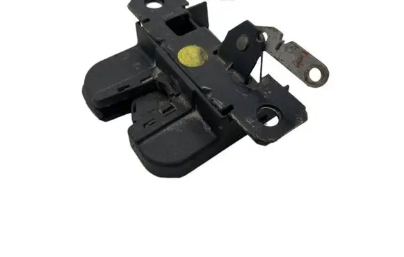 Loading door lock