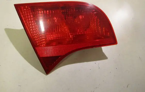 Audi A4 S4 B7 8E 8H Tailgate rear/tail lights 8E9945093 484501 142612