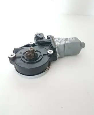 Mitsubishi ASX Front door window regulator motor 5713A257