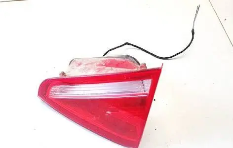 Audi A5 8T 8F Tailgate rear/tail lights 8t0945094