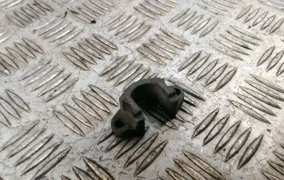 BMW 3 E46 Fuel Injector clamp holder