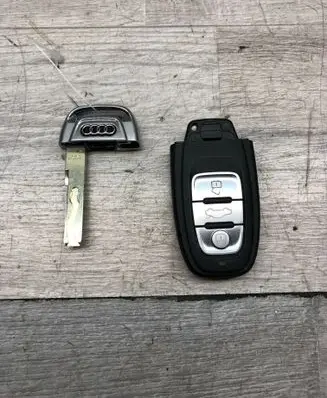 Audi A6 Allroad C7 Ignition key/card 8K0959754