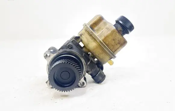 Mazda 6 Power steering pump