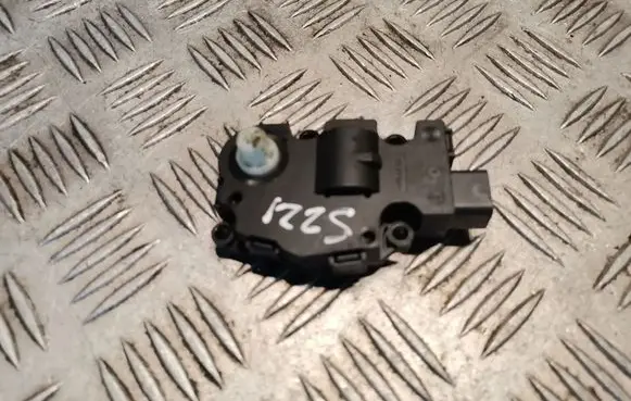 Mercedes-Benz S W221 Intake manifold valve actuator/motor A2218200042 2218200042