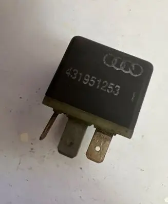 Seat Toledo II (1M) Other relay 431951253
