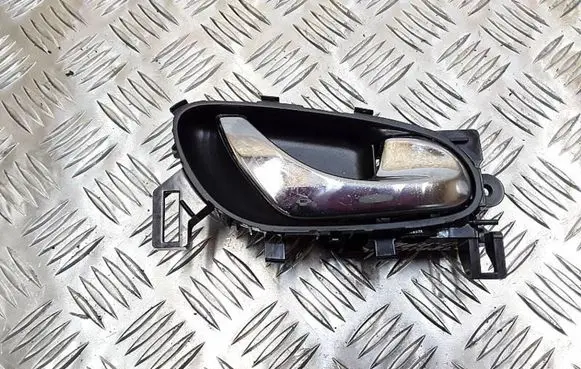 Nissan X-Trail T32 Front door interior handle