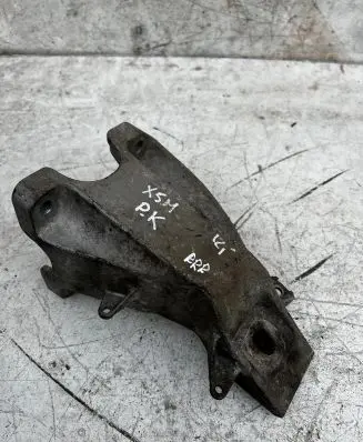 BMW X5M E70 Engine mounting bracket 2211678014302 22116780143 678014302