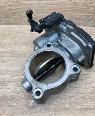 BMW X5 F15 Throttle valve 7810752 10378517