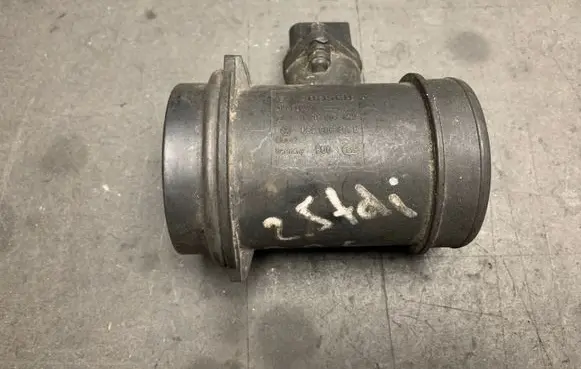 Audi A6 S6 C5 4B Mass air flow meter 0281002429 059906461E