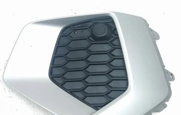 Audi A3 8Y Front bumper lower grill 8Y0807953