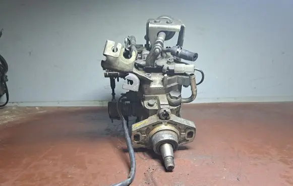 Iveco Daily 30.8 - 9 Fuel injection high pressure pump RF3913800 1046480242 B658721