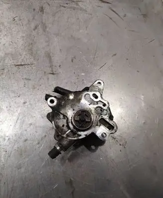 Audi A3 S3 8P Vacuum pump 03g145209