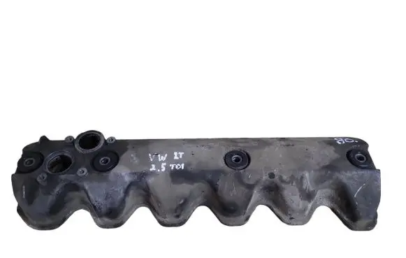 Volkswagen II LT Rocker cam cover 074103475G