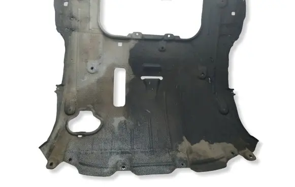 Chrysler Pacifica Engine splash shield/under tray 