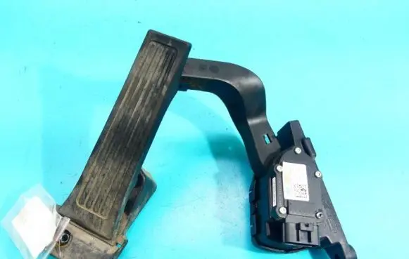 Hyundai ix35 Accelerator throttle pedal 32700-2S000 IMPRK1291102